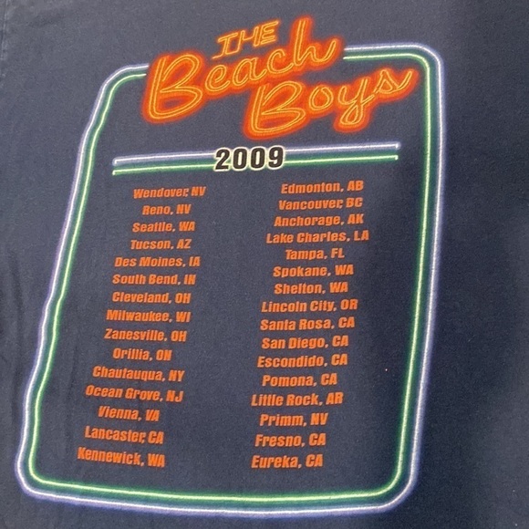 The Beach boys 2009 concert T-shirt in size adult medium - Picture 4 of 7